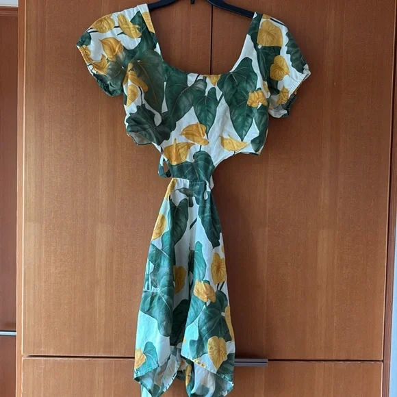 FARM Rio Cutout Tie Back Romper - Picture 4 of 6